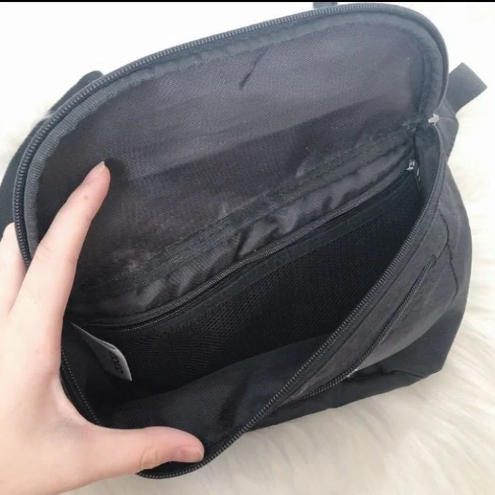adidas compact versatile